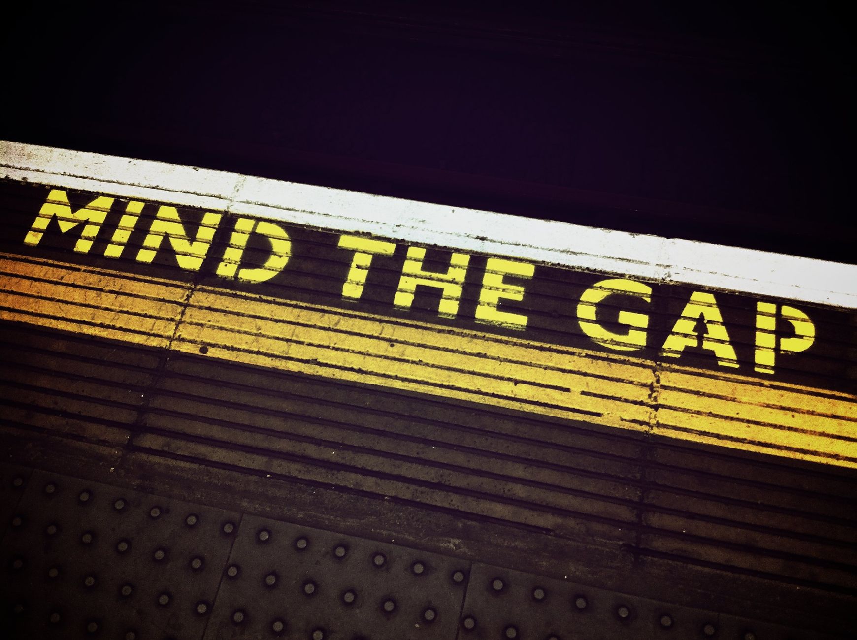 mind the gap signage
